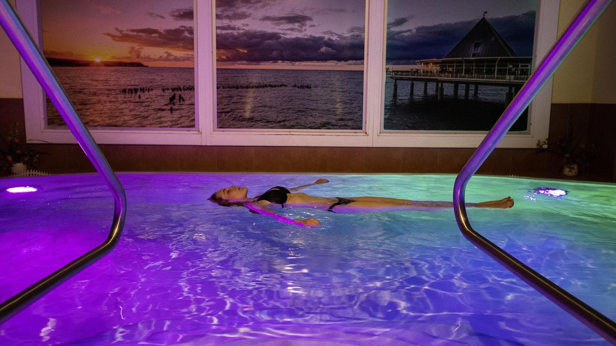 Hotel Zur Post - Ein Rovell Hotel Heringsdorf  Bagian luar foto