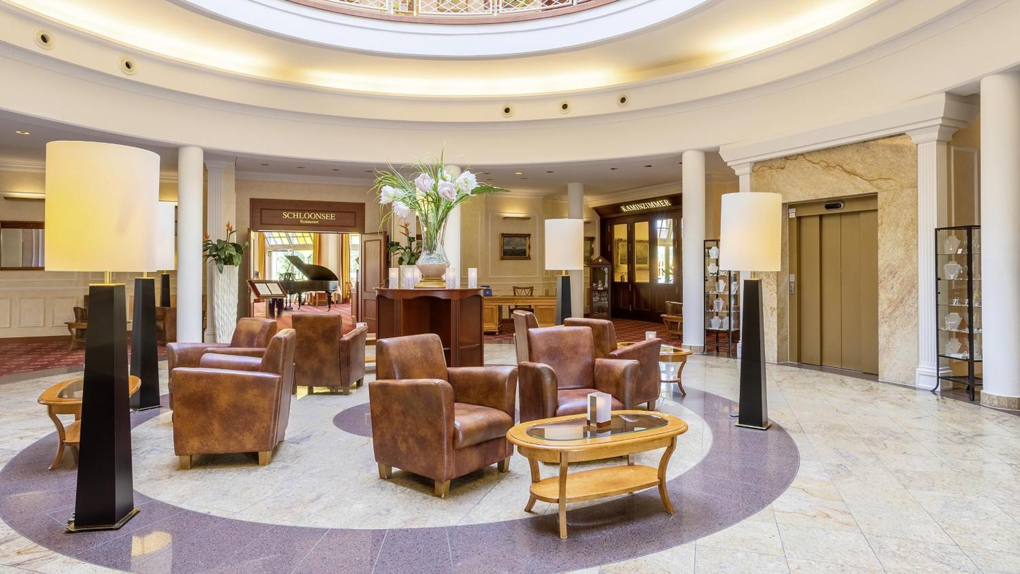 Hotel Zur Post - Ein Rovell Hotel Heringsdorf  Bagian luar foto