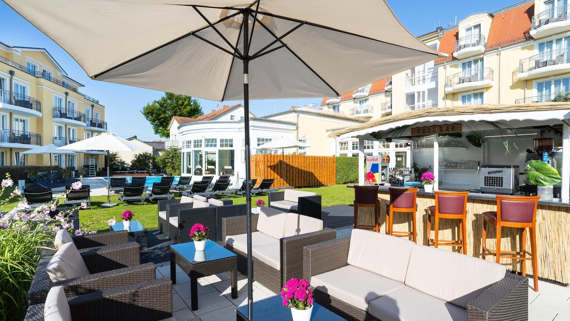 Hotel Zur Post - Ein Rovell Hotel Heringsdorf  Bagian luar foto
